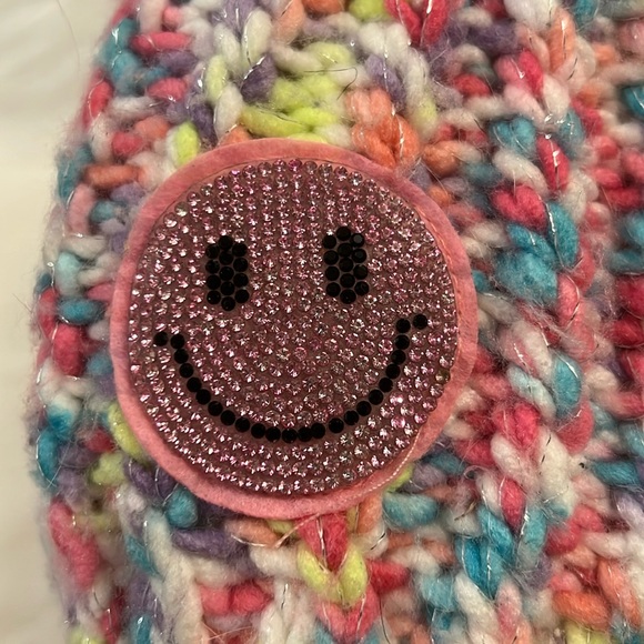 Colorful Knit Kid's Beanie with Pom Pom CHILDREN'S PLACE Size Small (4-7 YR OLD) - Picture 3 of 6